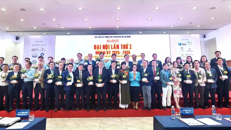 Ông Lê Hoàng Châu đắc cử Chủ tịch Hiệp hội bất động sản TPHCM