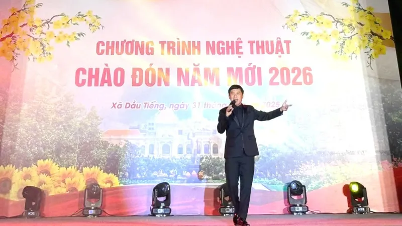 “Khúc hát giao mùa” lan tỏa niềm vui trong đêm cuối năm