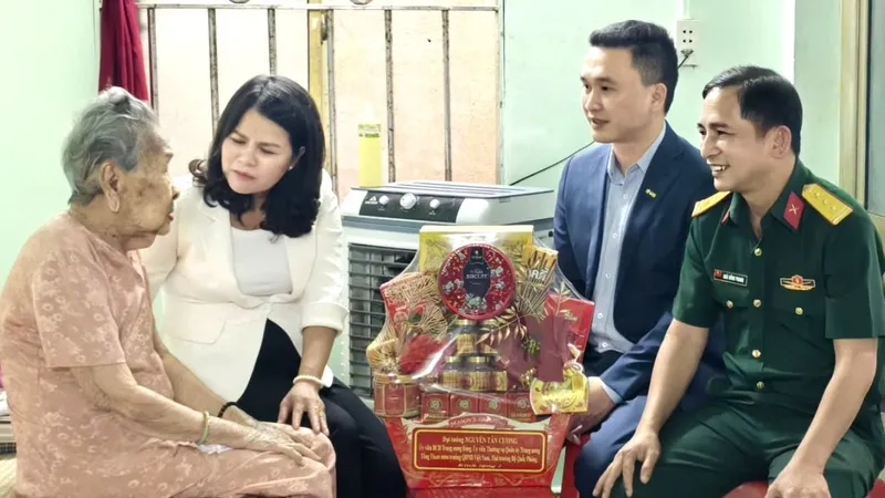 Nghĩa tình mùa Xuân với người có công và hoàn cảnh khó khăn