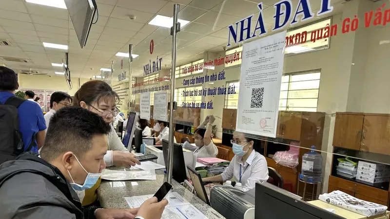 Không để gián đoạn thủ tục hành chính về đất đai