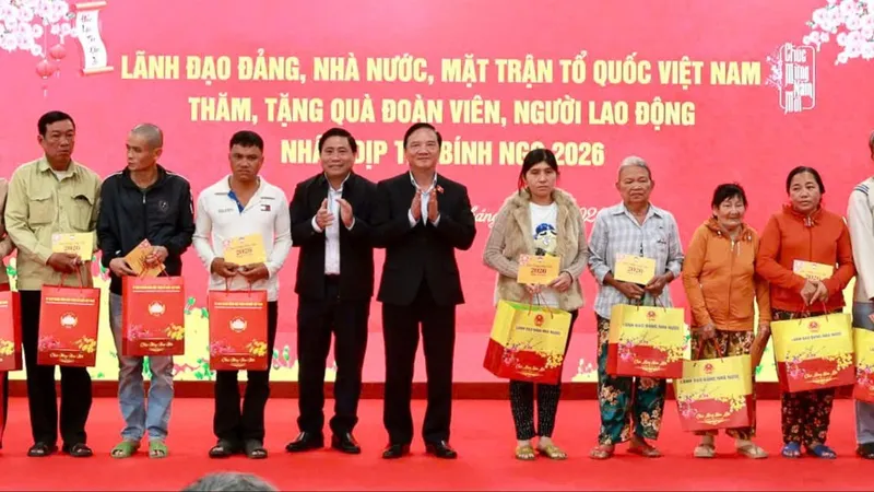 Lãnh đạo Đảng, Nhà nước thăm, tặng quà tết tại Khánh Hòa