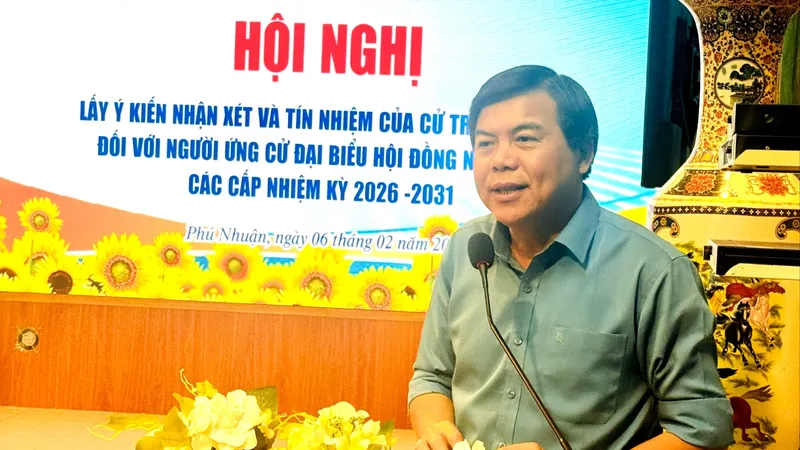 Đồng chí Tăng Hữu Phong phát biểu tại hội nghị