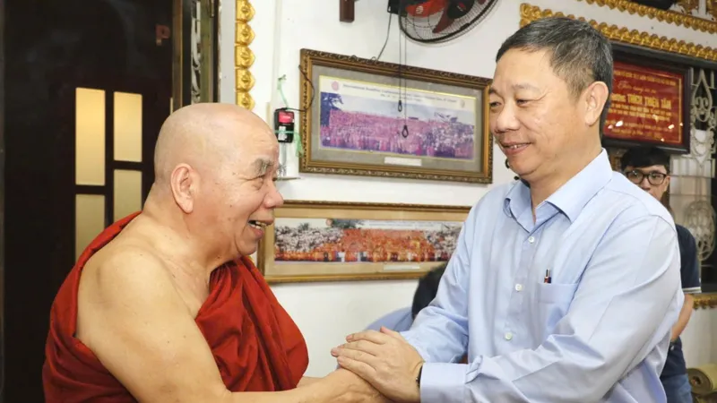 Lãnh đạo TPHCM thăm, chúc tết Hòa thượng Thích Thiện Tâm