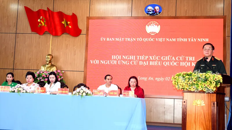 Các ứng cử viên đại biểu Quốc hội đơn vị số 3 tiếp xúc cử tri tại Tây Ninh