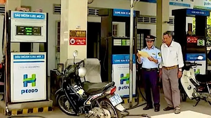 Đồng Tháp: 160 cửa hàng xăng, dầu ký cam kết không giảm thời gian bán hàng