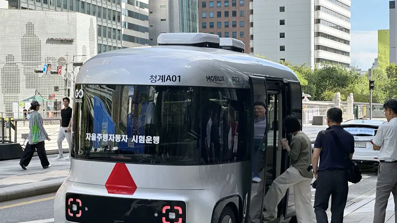 Xe buýt tự hành tại Seoul, Hàn Quốc. Ảnh: The Korea Herald