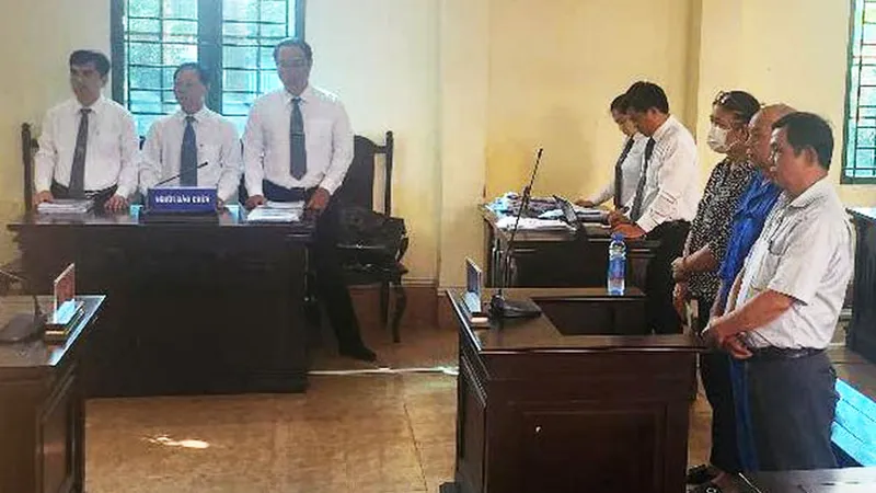 Tuyên án vợ chồng cựu chủ tịch đậu phộng Tân Tân