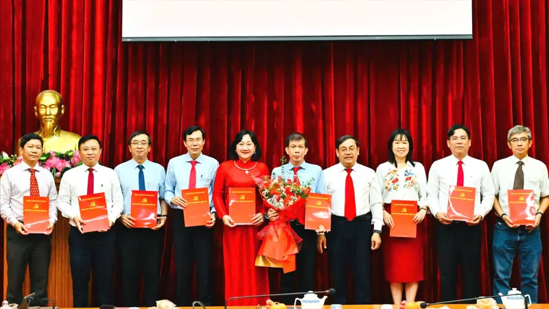 Chuẩn y Bí thư và Phó Bí thư Đảng ủy Báo Sài Gòn Giải Phóng