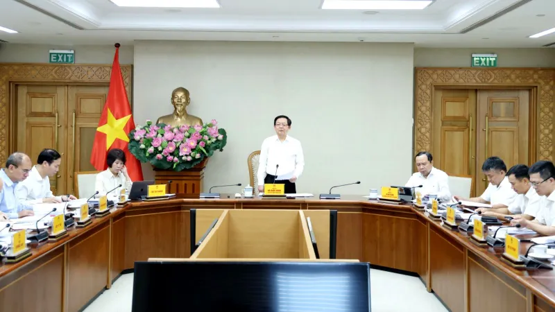 Phó Thủ tướng Hồ Quốc Dũng chủ trì cuộc họp về Đề án Phát triển trung tâm nghiên cứu, thử nghiệm và phòng thí nghiệm trọng điểm phục vụ công nghệ chiến lược. Ảnh: VGP