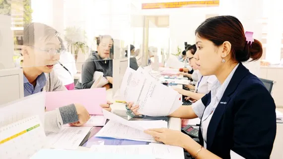 Tiếp tục cắt giảm “giấy phép con”