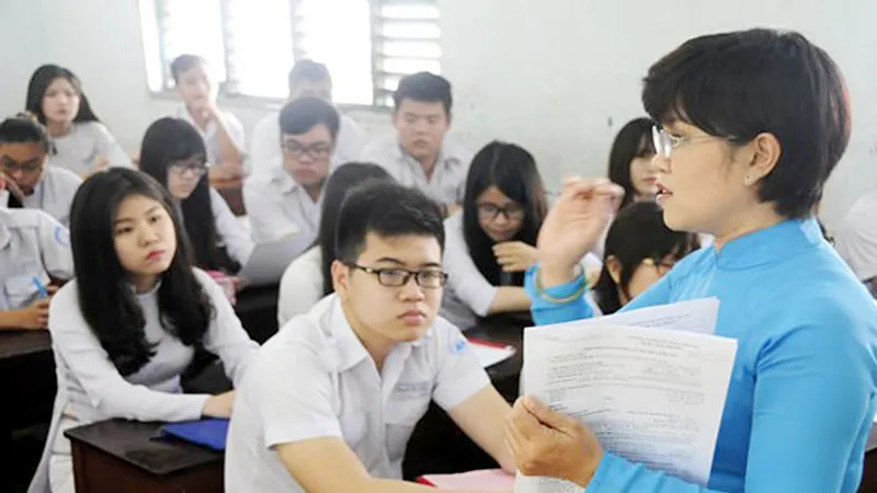 Tăng bổ trợ môn Giáo dục công dân ở trường phổ thông 