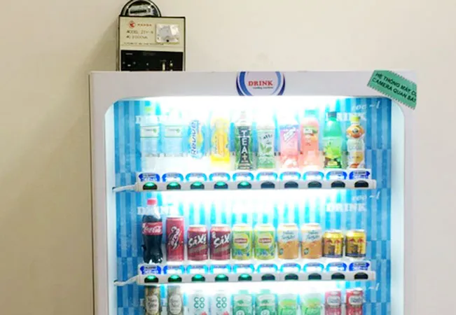Máy bán nước tự động của Ngô Kim Thuận