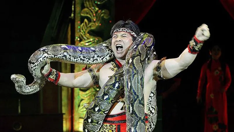 Xiếc Việt Nam chuyển đổi dần sang xu hướng thay thế xiếc động vật hoang dã bằng các loài vật gần gũi với đời sống con người