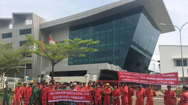 Công nhân bị nợ lương đòi quyền lợi chính đáng. Ảnh: Nguồn LĐO