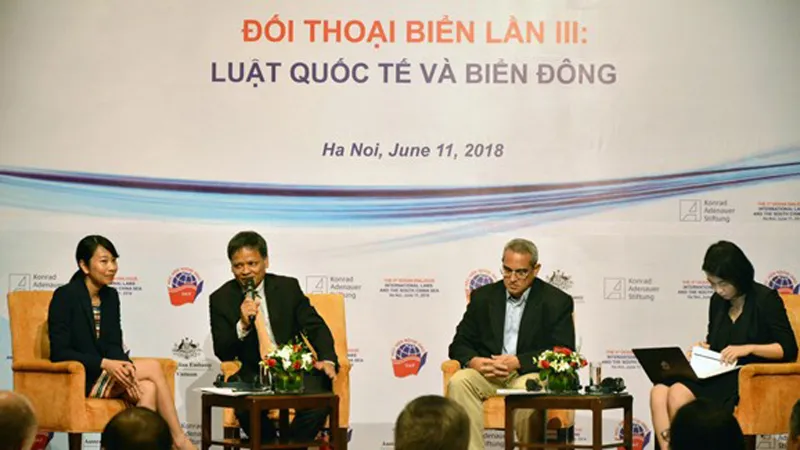 Tranh chấp ở biển Đông phải được giải quyết bằng biện pháp hòa bình theo luật pháp quốc tế