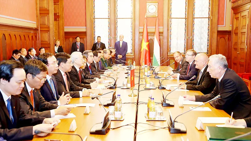 Nâng quan hệ Việt Nam - Hungary lên mức Đối tác toàn diện