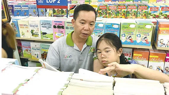 5 nhà xuất bản được cấp phép xuất bản sách giáo khoa