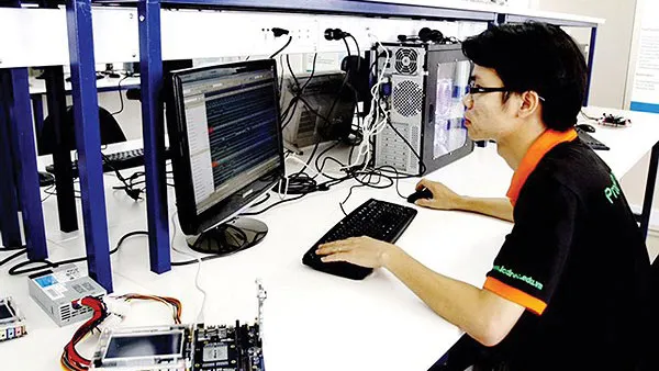 “Khát” nhân tài công nghệ
