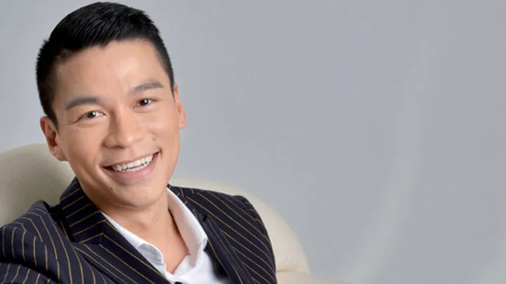 Nhà thiết kế Adrian Anh Tuấn tham gia tuần lễ thời trang tại Trung Quốc