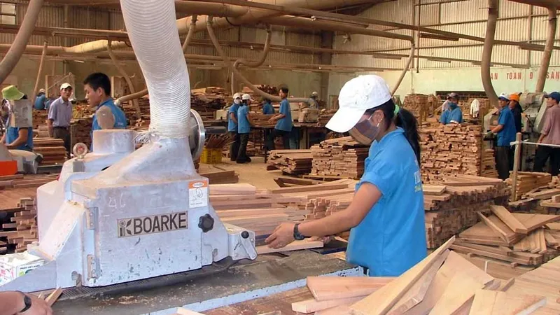 Mũi nhọn xuất khẩu với nỗi lo đầu vào