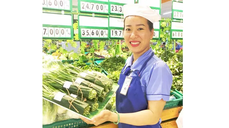 Sản phẩm bán tại Saigon Co.op được gói bằng lá chuối thay cho túi ni lông