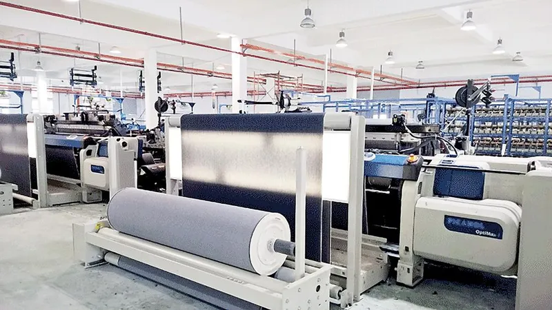 Không chỉ có lợi...