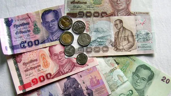 Hệ lụy từ đồng nội tệ tăng vọt