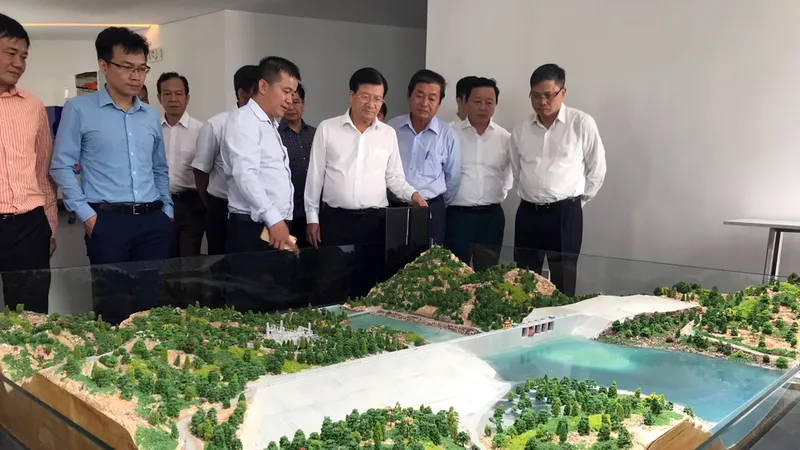 Phát triển nguồn điện gắn với phát triển đồng bộ đường truyền tải đảm bảo giải tỏa công suất