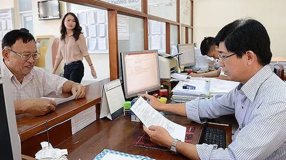 Bỏ viên chức suốt đời
