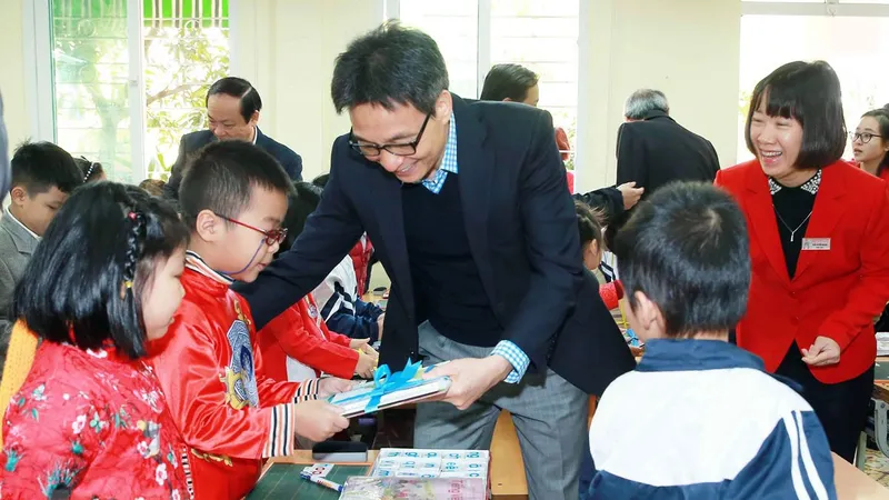 “Lì xì” sách cho học sinh