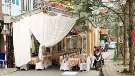 Không cấp phép tổ chức liên hoan, tiệc tùng trên vỉa hè, lòng đường