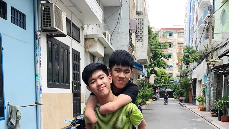 Hai anh em Gia Hưng - Gia Lâm