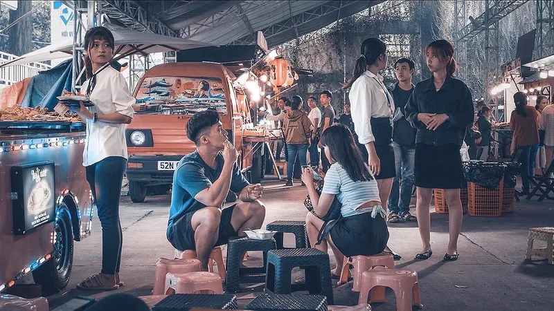 Người trẻ cần được sinh hoạt trong một môi trường văn hóa lành mạnh từ trực tiếp đến trực tuyến