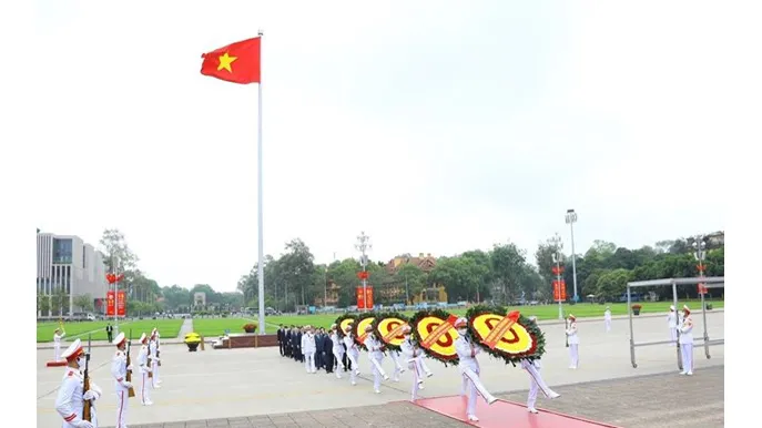 Lãnh đạo Đảng, Nhà nước vào Lăng viếng Chủ tịch Hồ Chí Minh