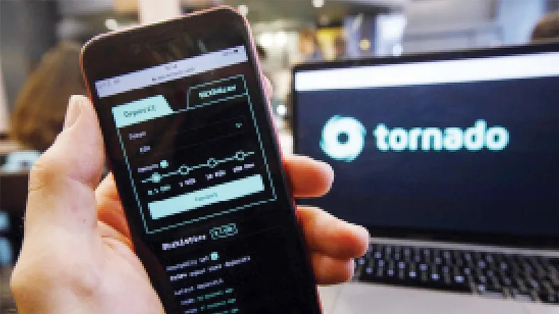 Đầu tháng này, Lazarus Group bị FBI cáo buộc đã sử dụng máy trộn tiền điện tử Tornado Cash để đánh cắp hơn 455 triệu USD tiền điện tử. Ảnh: CNBC