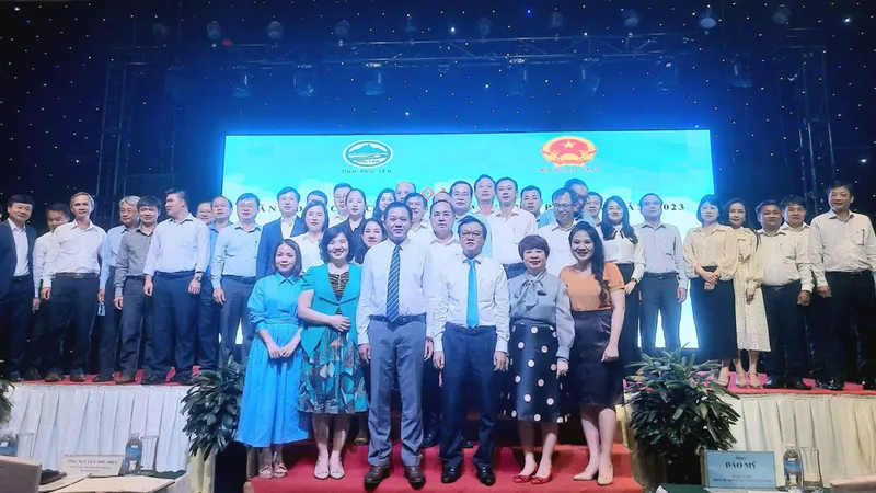 Tăng cường quản lý người Việt làm việc tại các tổ chức, cá nhân nước ngoài tại Việt Nam