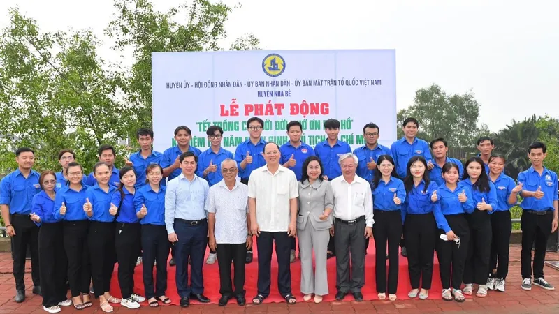 Huyện Nhà Bè phát động trồng hơn 3.000 cây xanh
