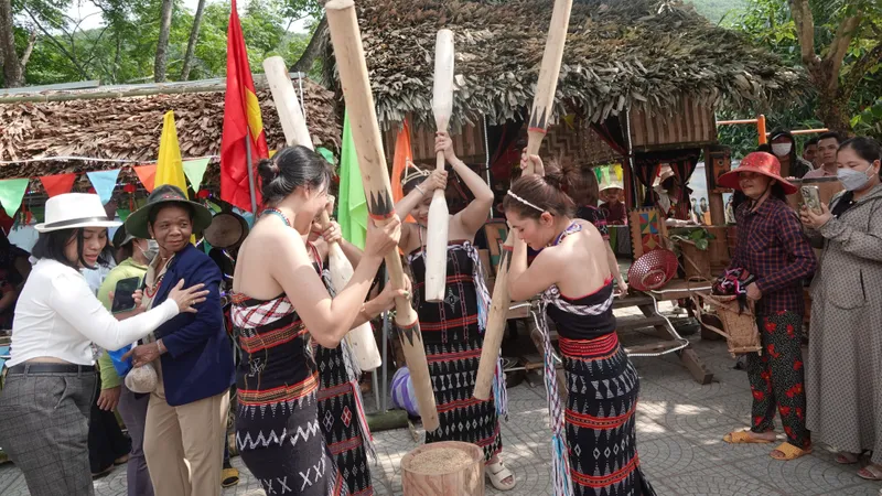 Đà Nẵng: Bảo tồn, phát huy bản sắc văn hóa Cơ Tu
