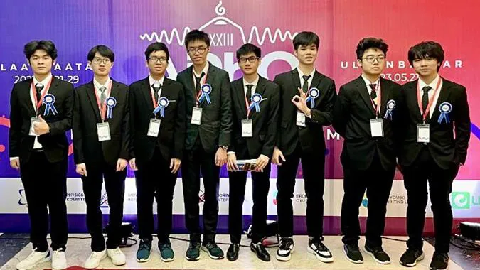 8/8 học sinh Việt Nam đoạt giải tại Olympic Vật lý châu Á - Thái Bình Dương