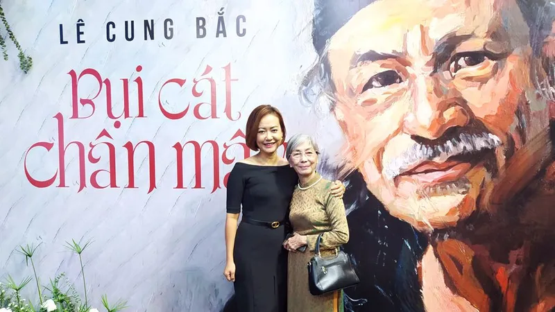 Nước mắt và nụ cười ngày giỗ NSƯT Lê Cung Bắc 