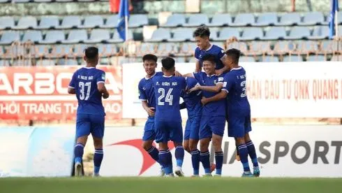 Quảng Nam miễn phí vé trận quyết định thăng hạng V-League