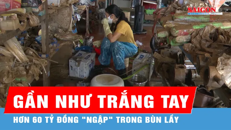 Lũ cuốn văng 60 tỷ đồng của tiểu thương chợ Hòa Bình