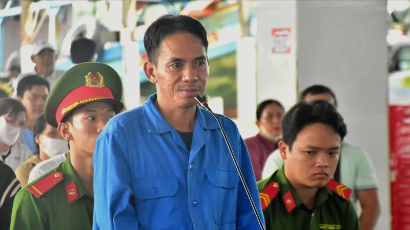 Đưa ngư dân đi đánh bắt hải sản trái phép, thuyền trưởng lãnh 5 năm tù
