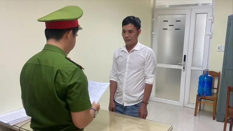 Khởi tố đối tượng thuê người khai thác vàng trái phép