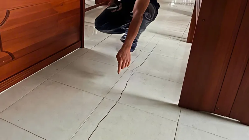Gia Lai: Sau tiếng nổ, nhà dân và một số trụ sở xã xuất hiện vết nứt