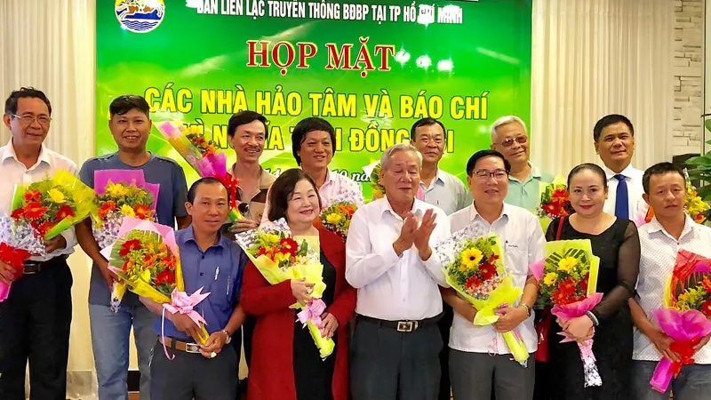 Nghĩa tình người lính quân hàm xanh
