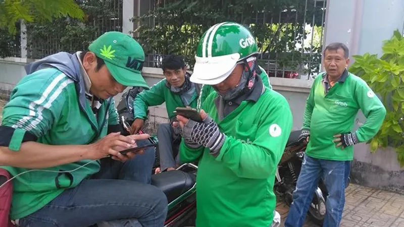 Gian nan nghề xe ôm 