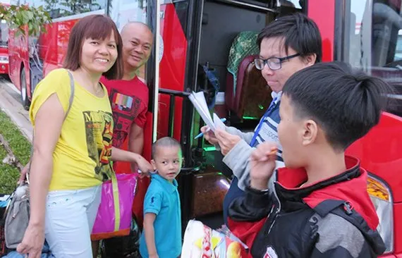 Lo tết cho công nhân