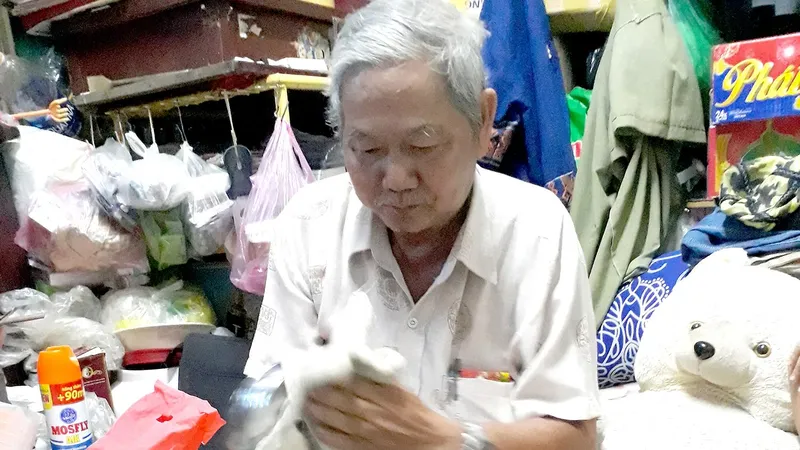 Hơn 40 năm lo cơm người nghèo