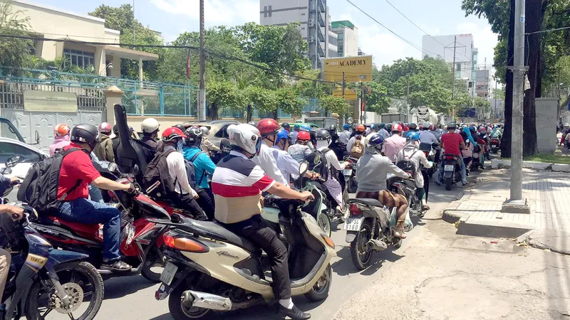 Chính sách hợp lý, đột phá để giải bài toán giao thông
